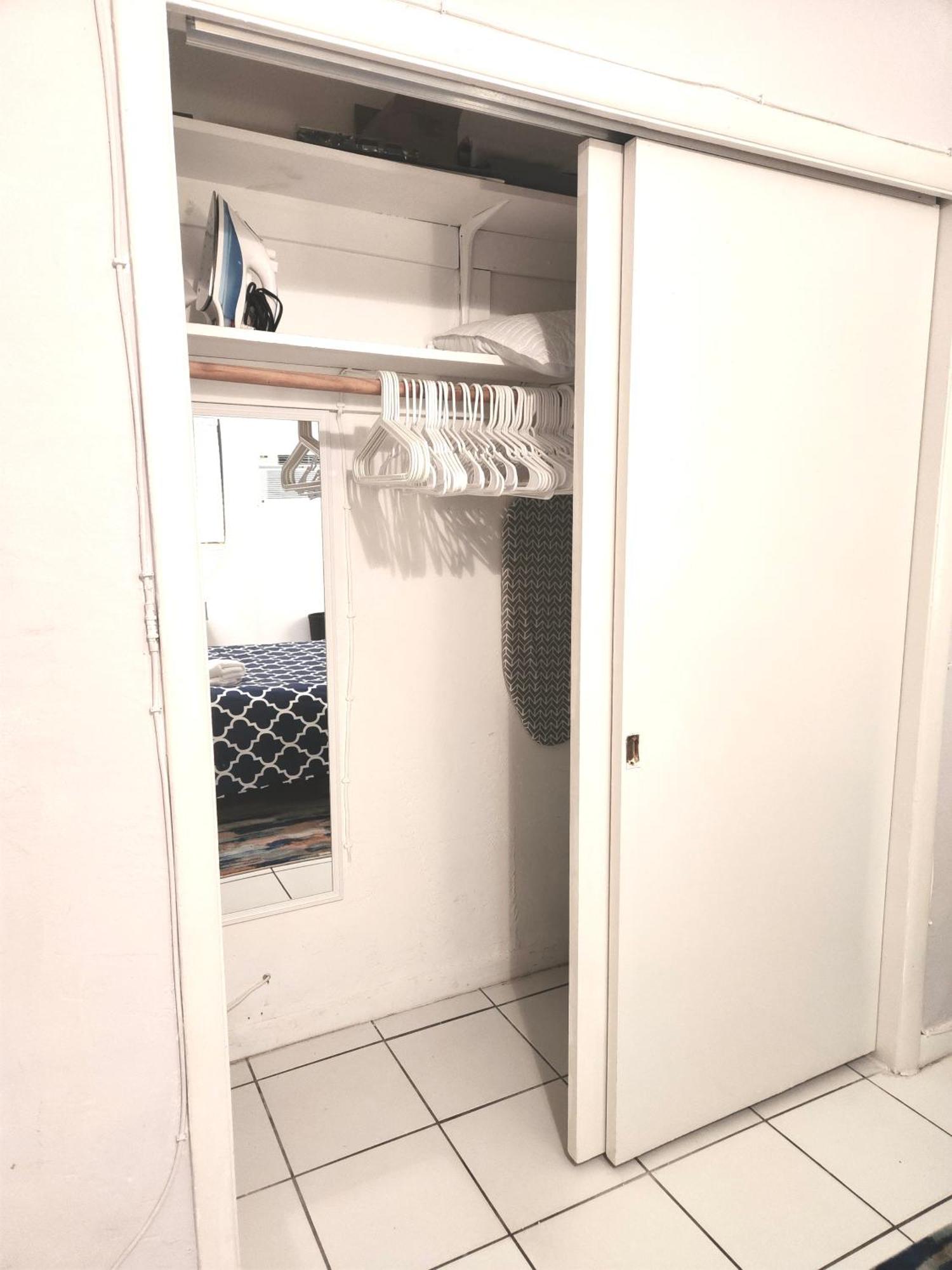 Coral Gables / Coconut Grove Area Free Parking Apartamento